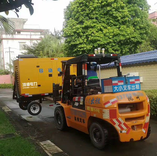 移動(dòng)拖車式柴油發(fā)電機(jī)組