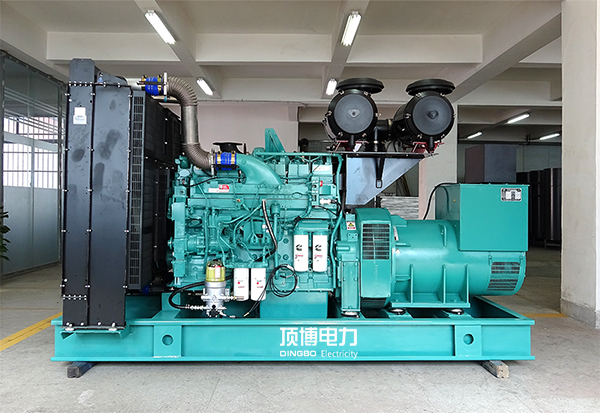 應(yīng)對突發(fā)電力中斷，頂博智能柴油發(fā)電機組為何成為備用電源的不二之選