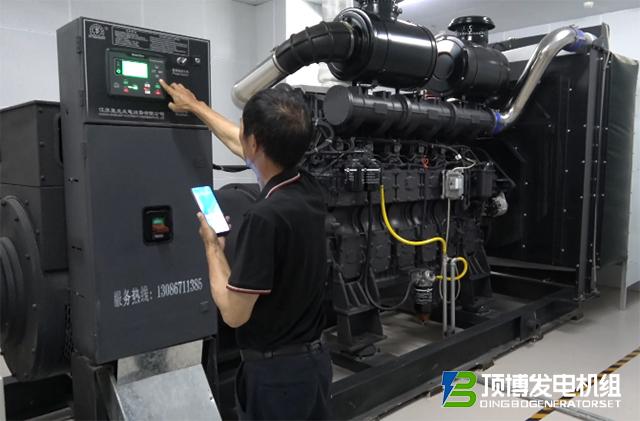 柴油發(fā)電機(jī)組潤(rùn)滑系統(tǒng)深度維護(hù)：精密策略助力減少磨損，顯著提升設(shè)備耐久性